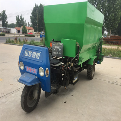 新疆喂牛撒料车 牛羊饲喂的得力助手